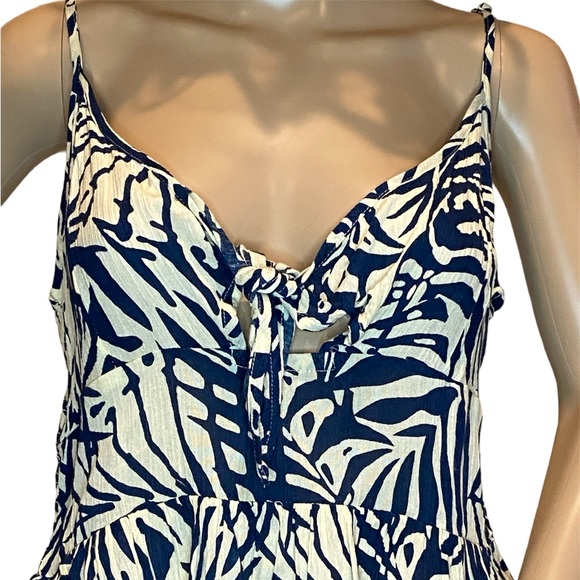 Patrons of Peace Cute Knot Front Spaghetti Straps Cropped Tank Top Sz Large NWT - Picture 2 of 5